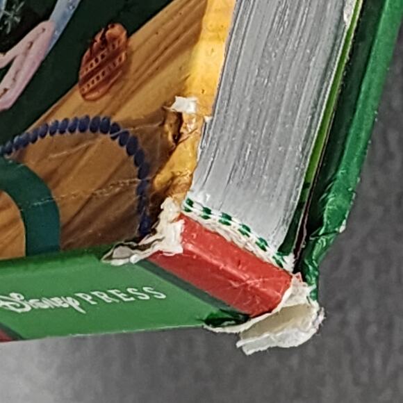 DISNEY CHRISTMAS STORYBOOK COLLECTION - Hardcover, By Disney Books 2014 - Picture 7 of 12